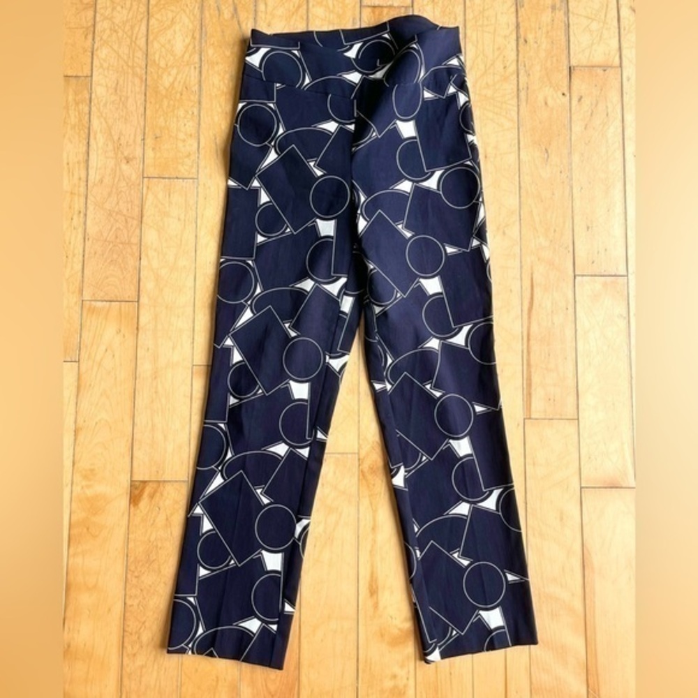 Joseph Ribkoff Navy Blue and White Geometric Pants Size 6